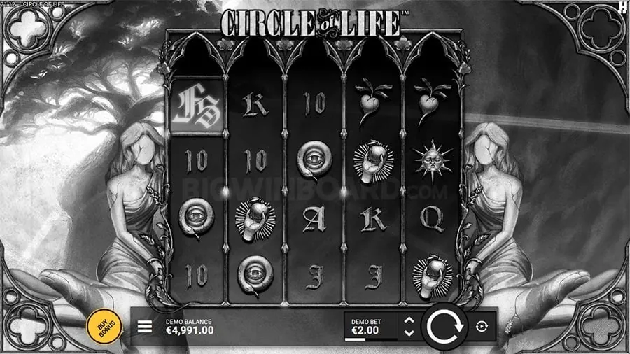 90jili Comparing Online vs Land Casinos